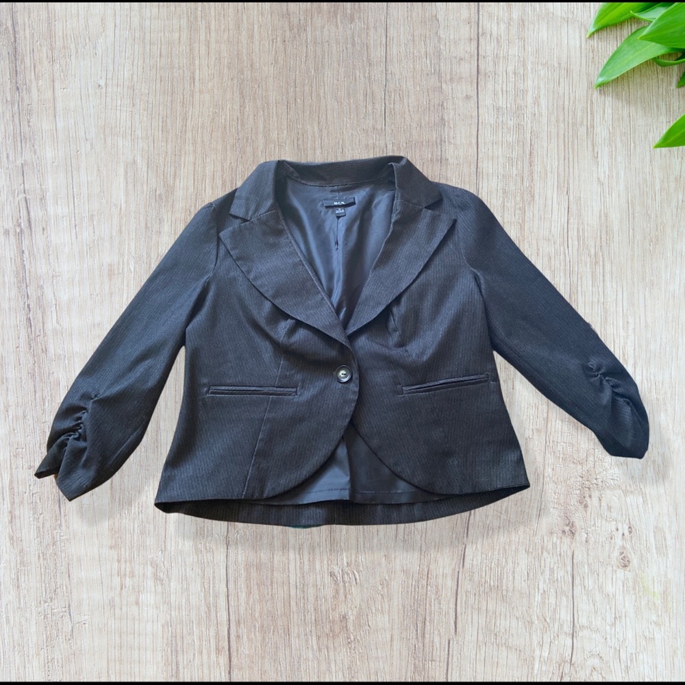 Gray blazer